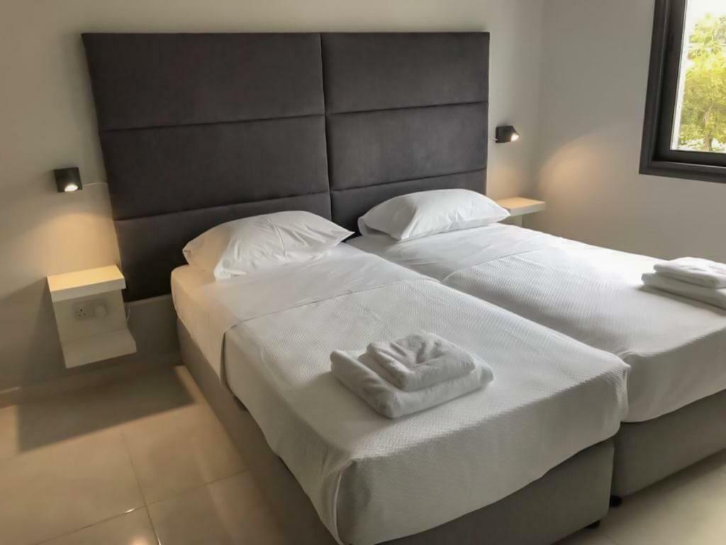 Mare Monte Seaview Boutique Apartment Paphos Eksteriør billede
